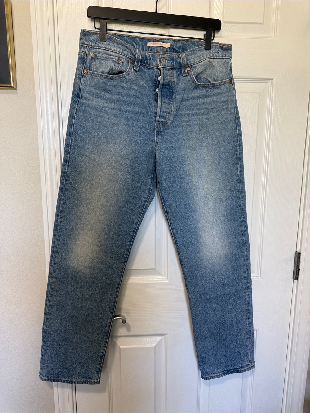 Levi’s women’s wedgie fit straight in Christina wash sz 31 like new